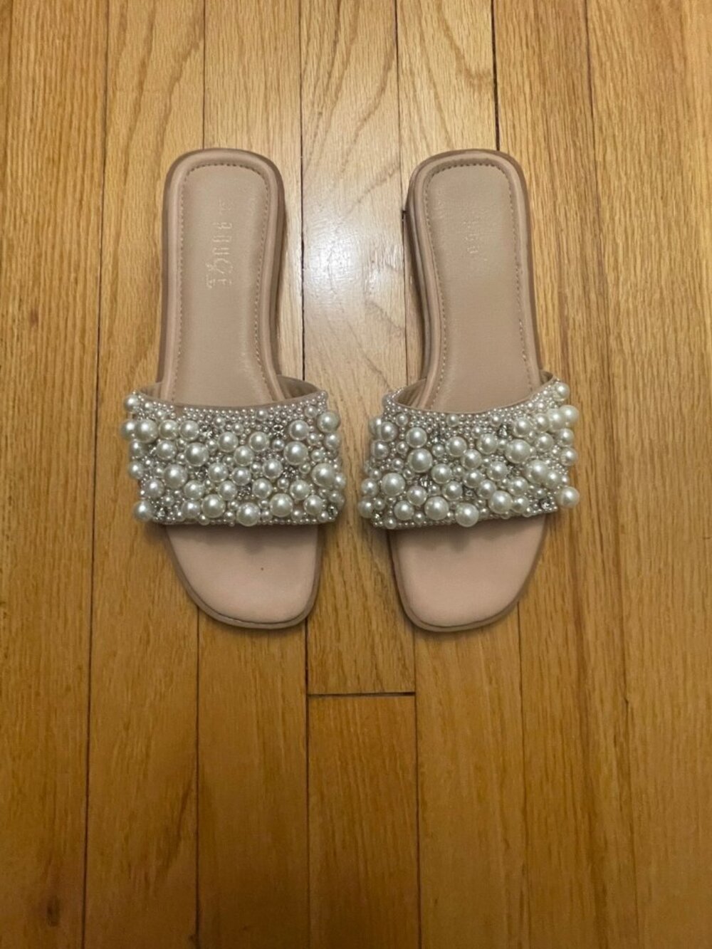 Faux Pearl Rhinestone studded slide sandals (Women: Size: 8)
